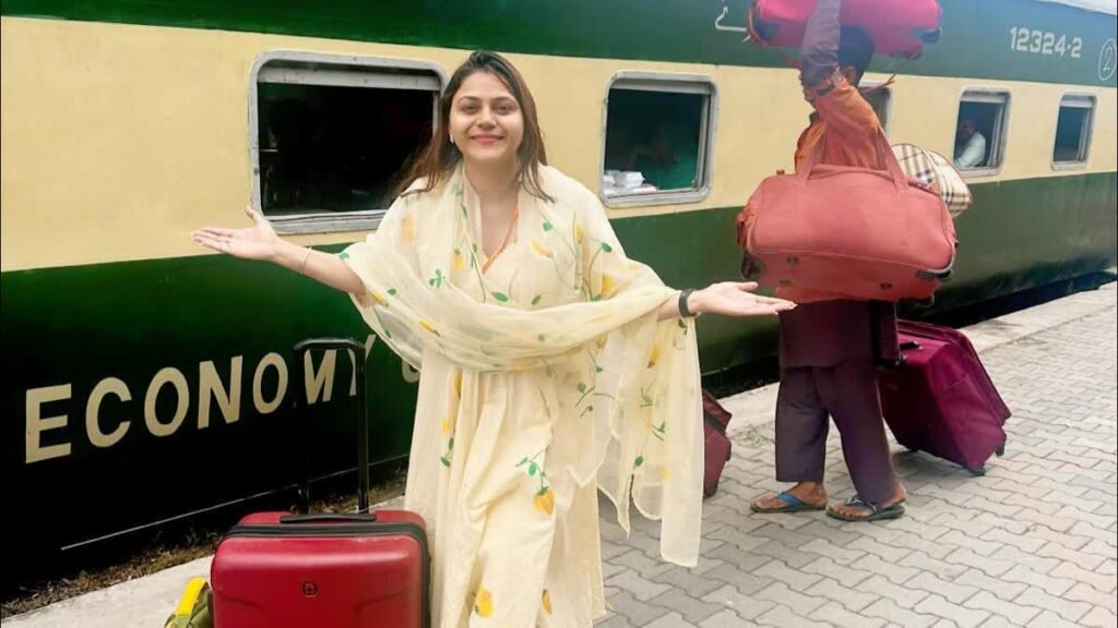 Jyoti Malhotra arrested 
jyoti malhotra standing infront of Pak-rail economy class coach
Jyoti malhota in pakistan 